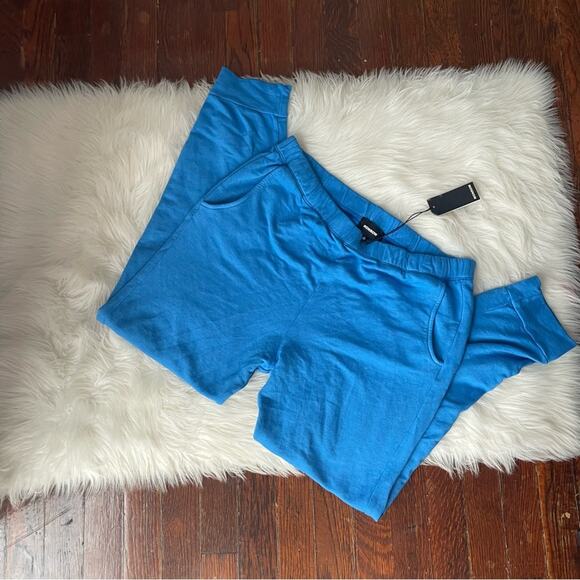 MONROW Pants Cerulean Blue Relaxed Leg Joggers NWT - Picture 1 of 8